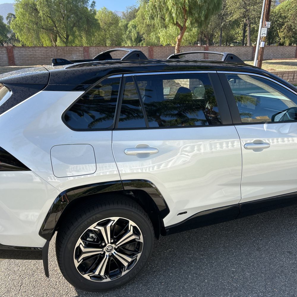 2025 Toyota RAV4 Plug-in Hybrid XSE