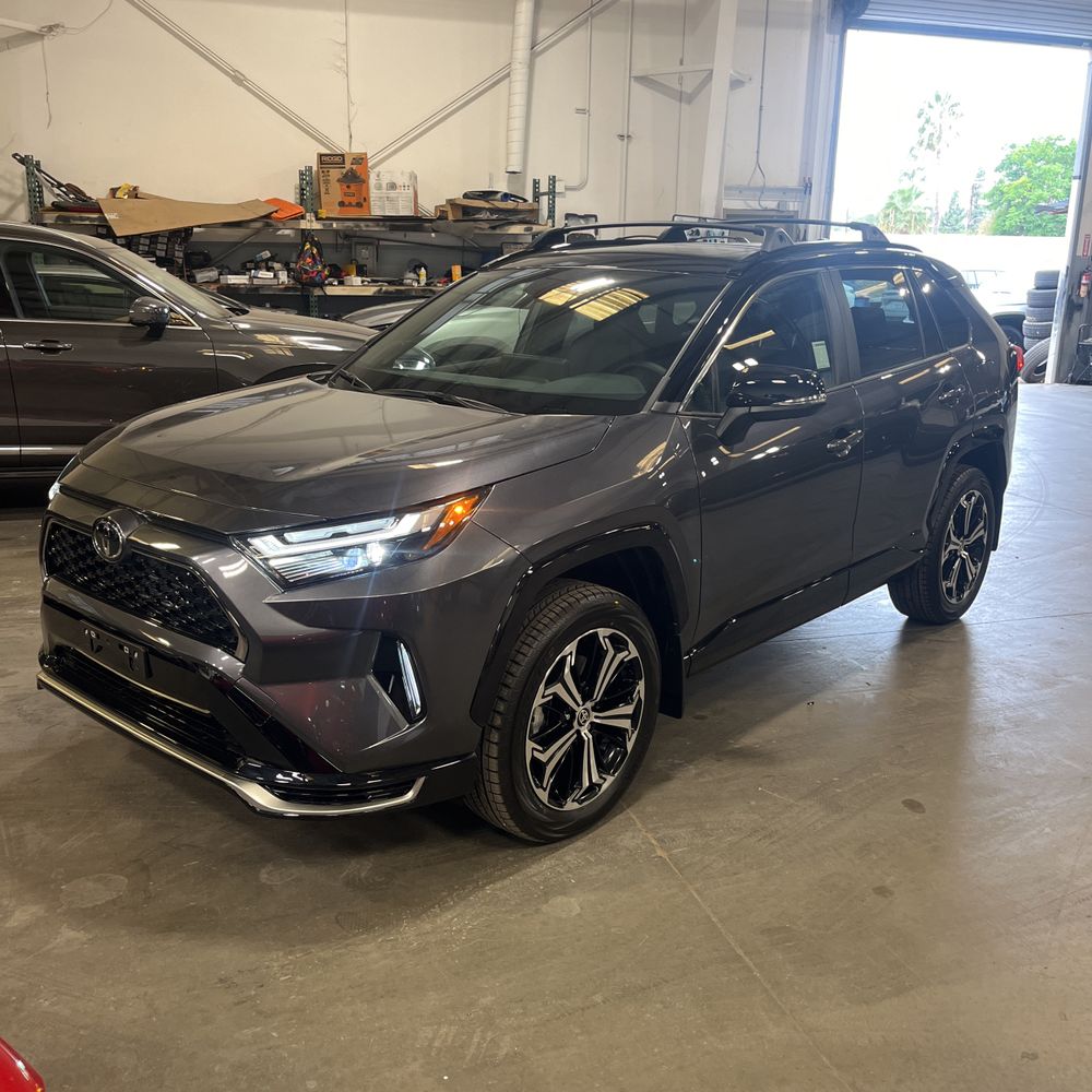 2025 Toyota RAV4 PHEV XSE 4D SUV AWD