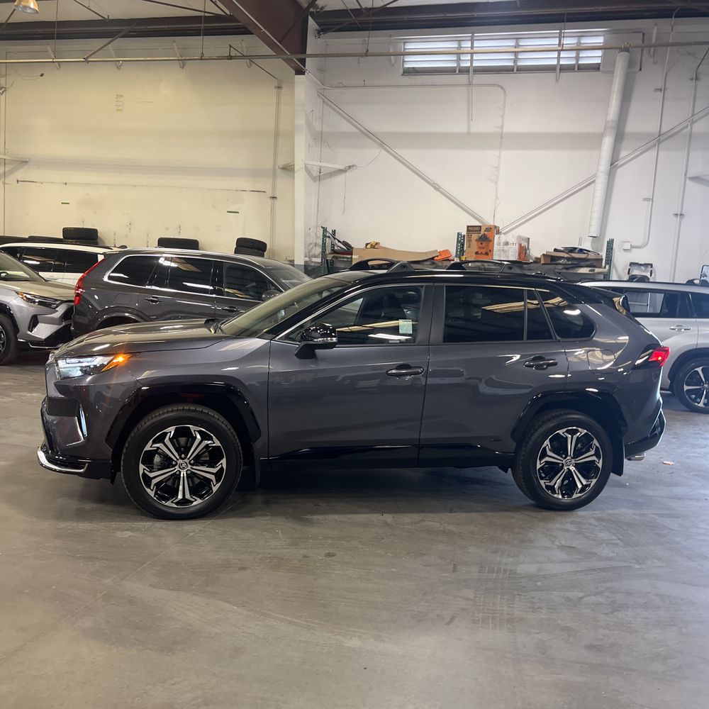2025 Toyota RAV4 PHEV XSE 4D SUV AWD