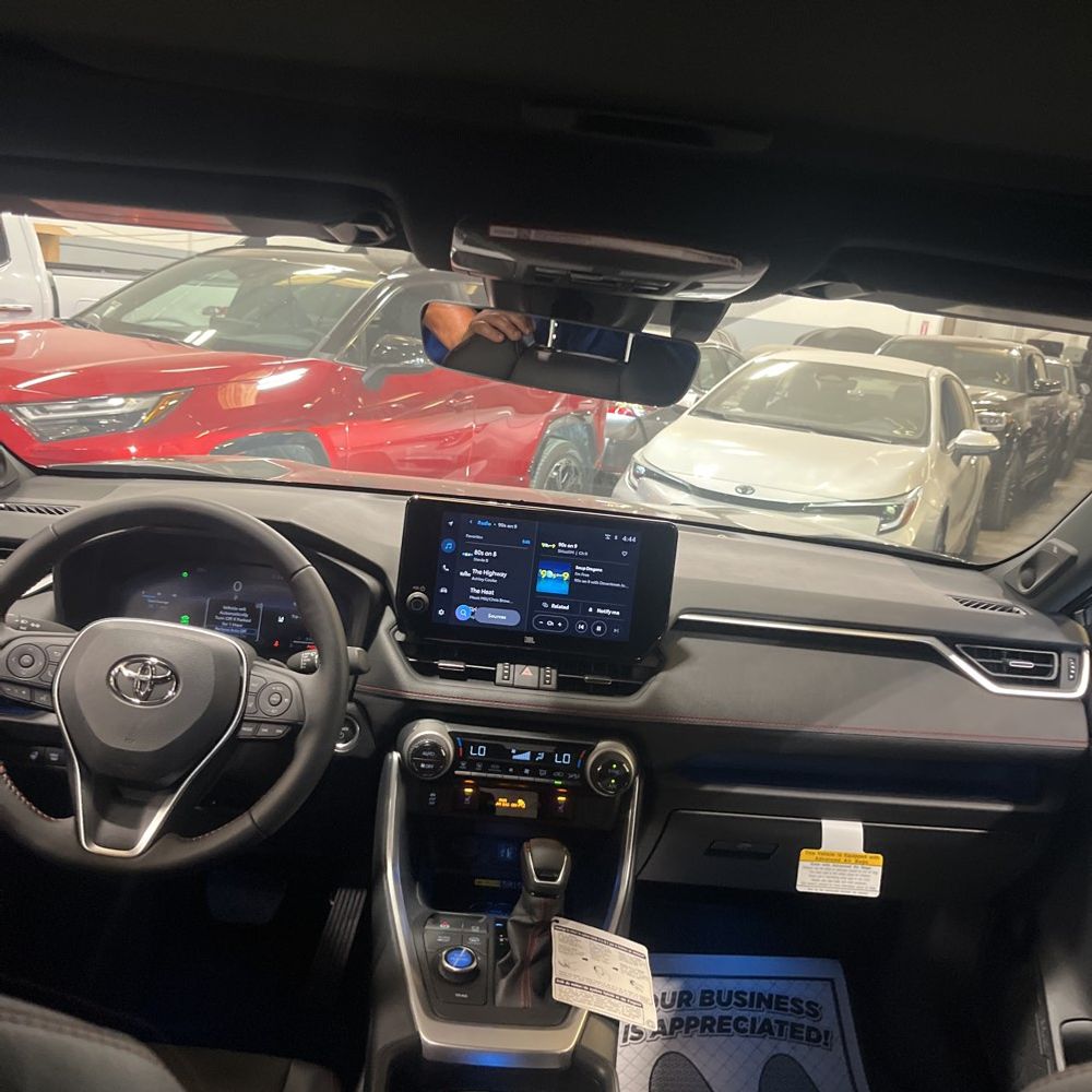 2025 Toyota RAV4 PHEV XSE 4D SUV AWD
