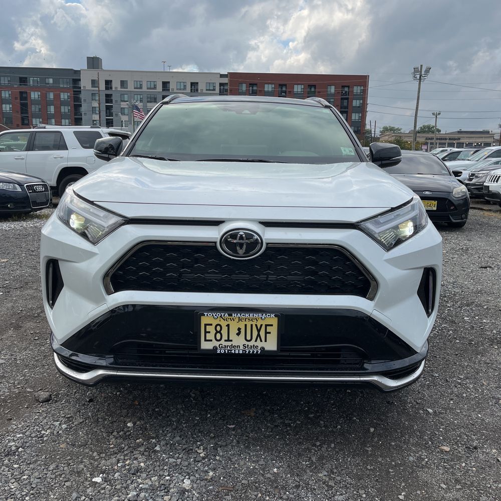 2025 Toyota RAV4 Plug-in Hybrid XSE