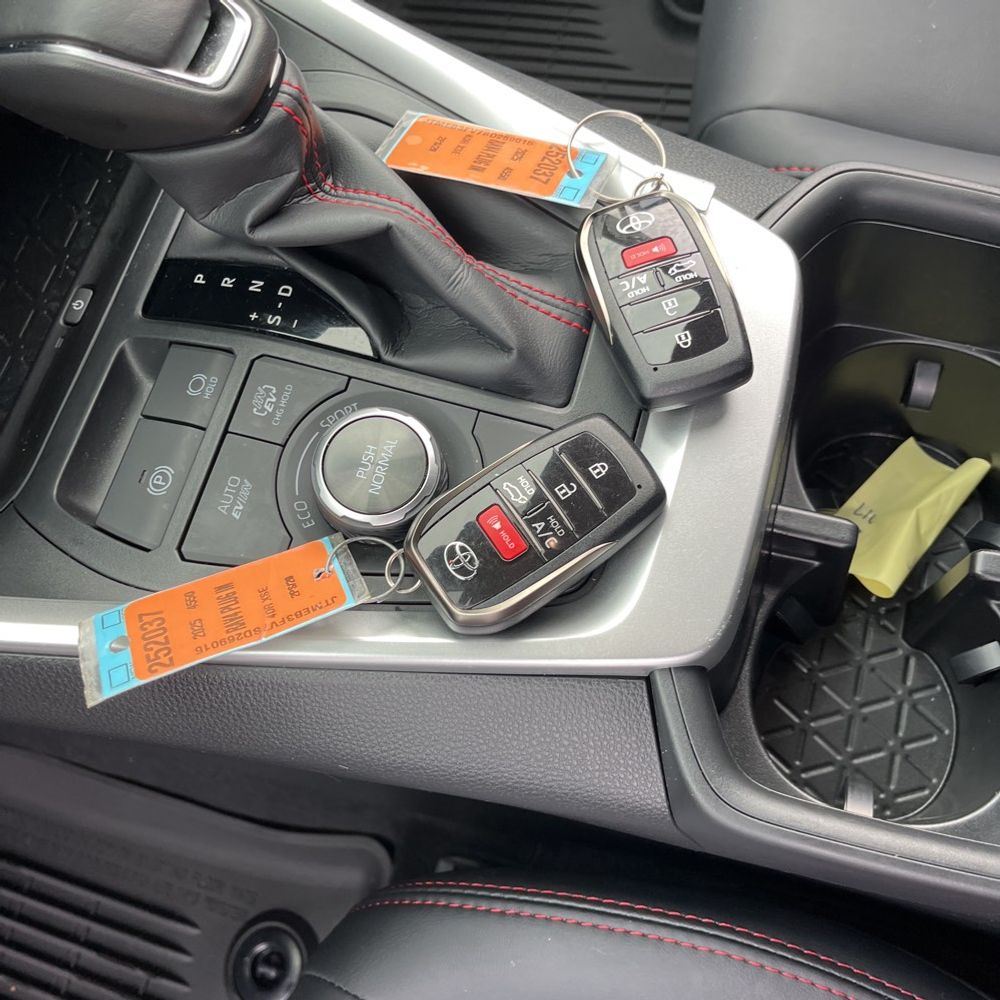 2025 Toyota RAV4 Plug-in Hybrid XSE