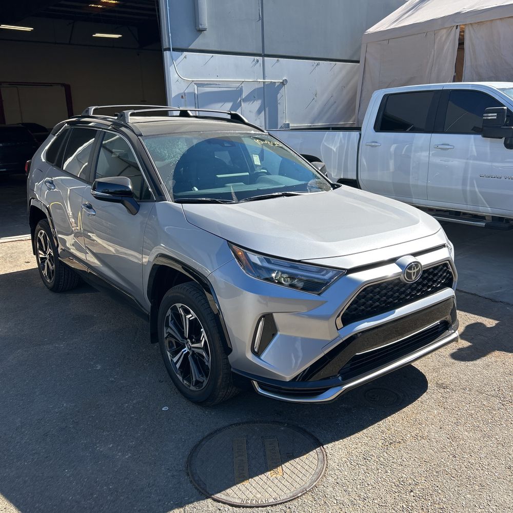 2025 Toyota RAV4 Plug-in Hybrid XSE