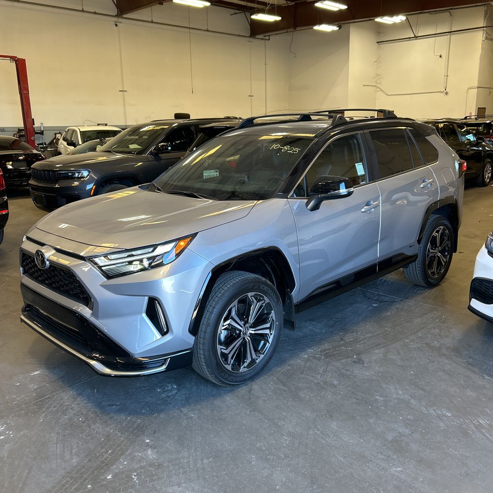 2025 Toyota RAV4 Plug-in Hybrid XSE