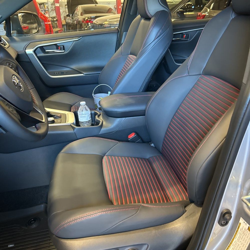 2025 Toyota RAV4 Plug-in Hybrid XSE