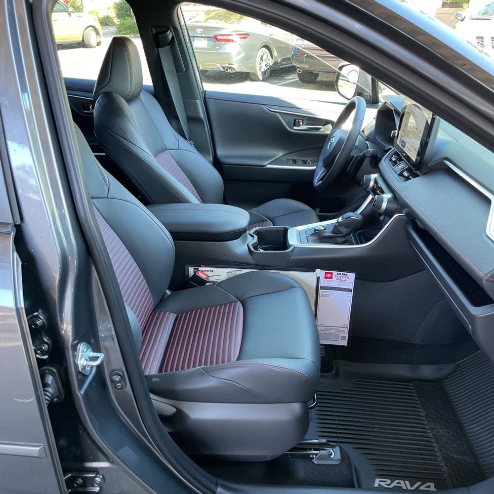 2025 Toyota RAV4 Plug-in Hybrid XSE