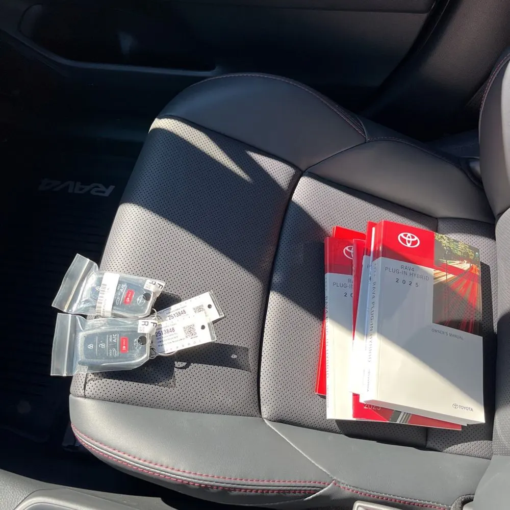 2025 Toyota RAV4 Plug-in Hybrid XSE