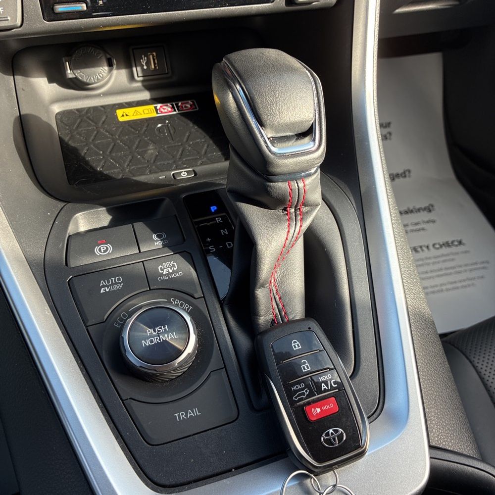 2024 Toyota RAV4 Prime XSE