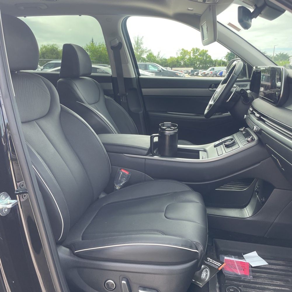 2025 Hyundai PALISADE SEL Premium