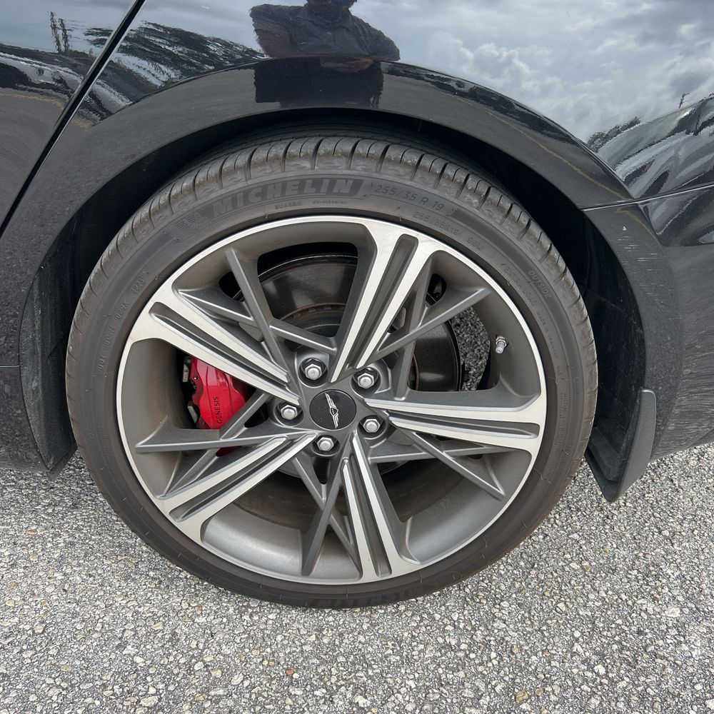 2024 Genesis G70 3.3T Sport Advanced