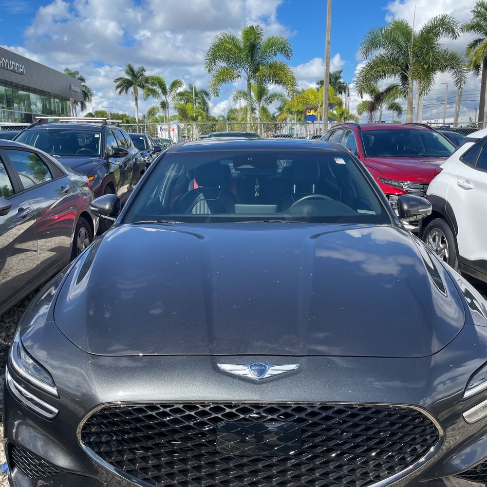 2023 Genesis G70 3.3T Standard
