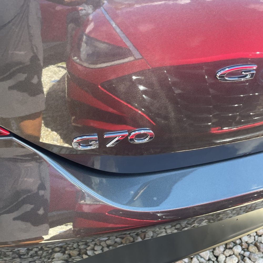 2023 Genesis G70 3.3T Standard