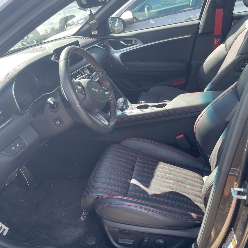 2023 Genesis G70 3.3T Standard