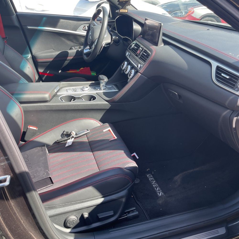 2023 Genesis G70 3.3T Standard