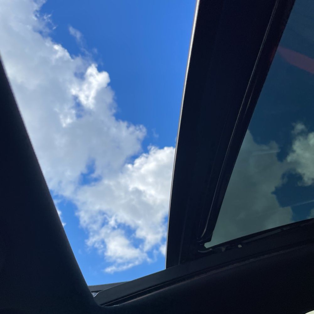 2023 Genesis G70 3.3T Standard
