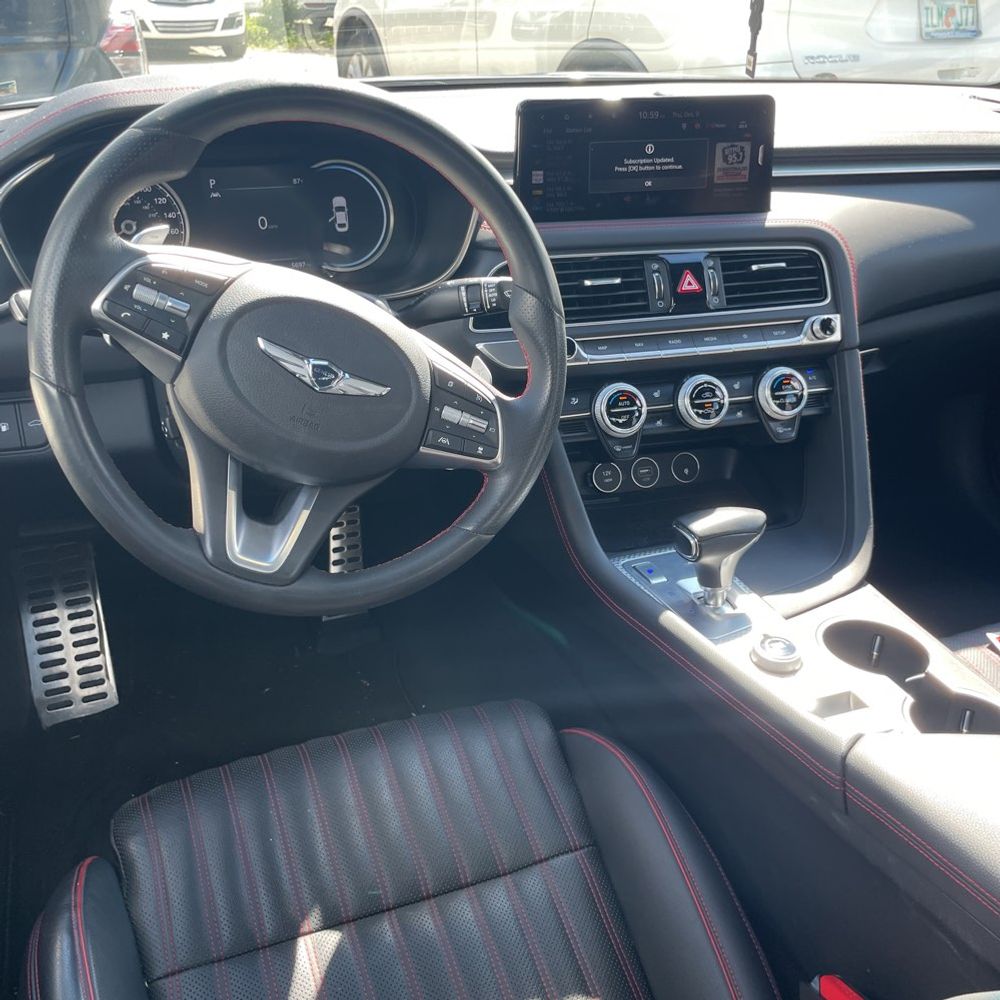 2023 Genesis G70 3.3T Standard