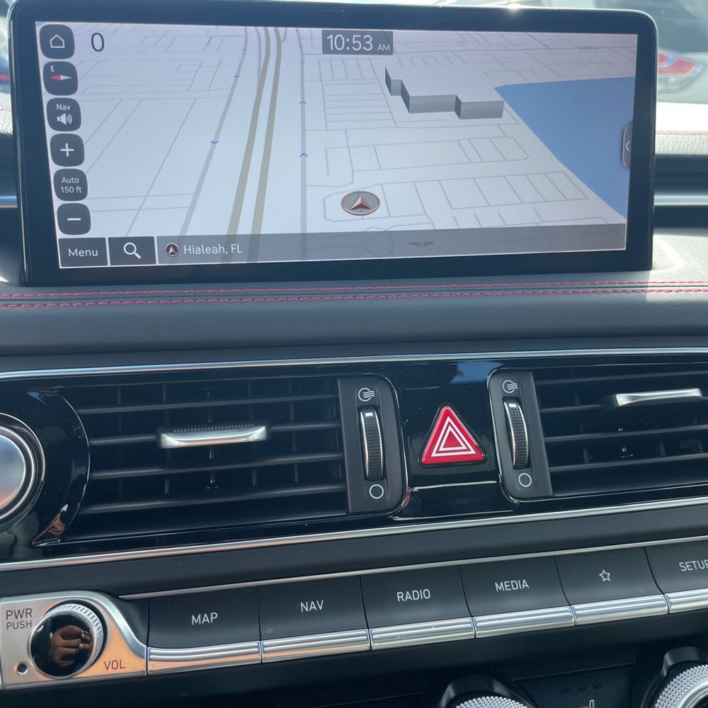 2023 Genesis G70 3.3T Standard