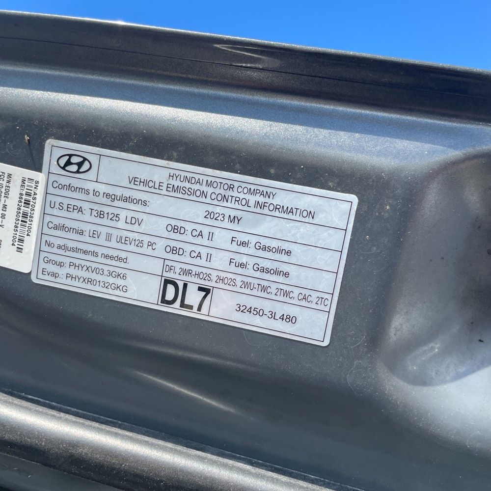 2023 Genesis G70 3.3T Standard