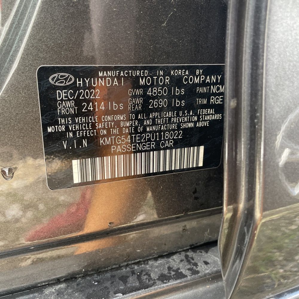 2023 Genesis G70 3.3T Standard