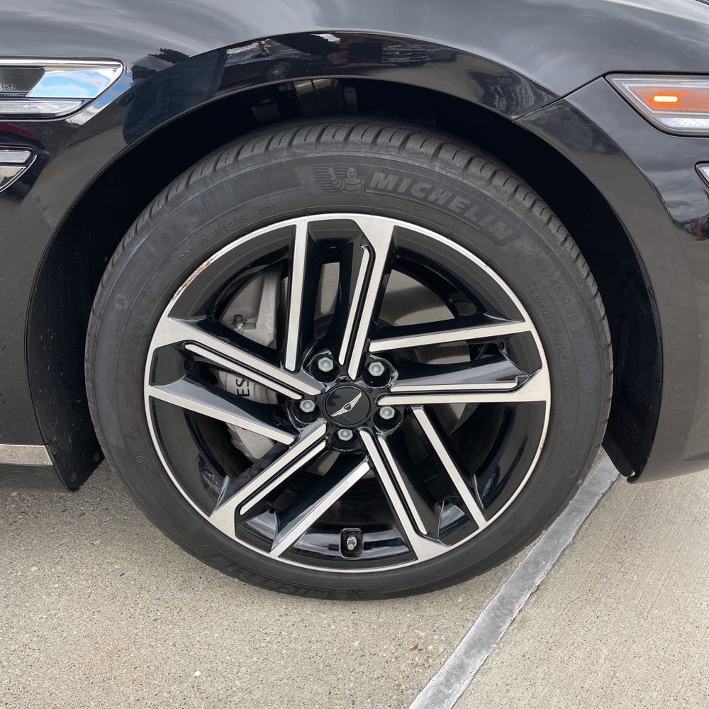 2025 Genesis G80 2.5T Advanced