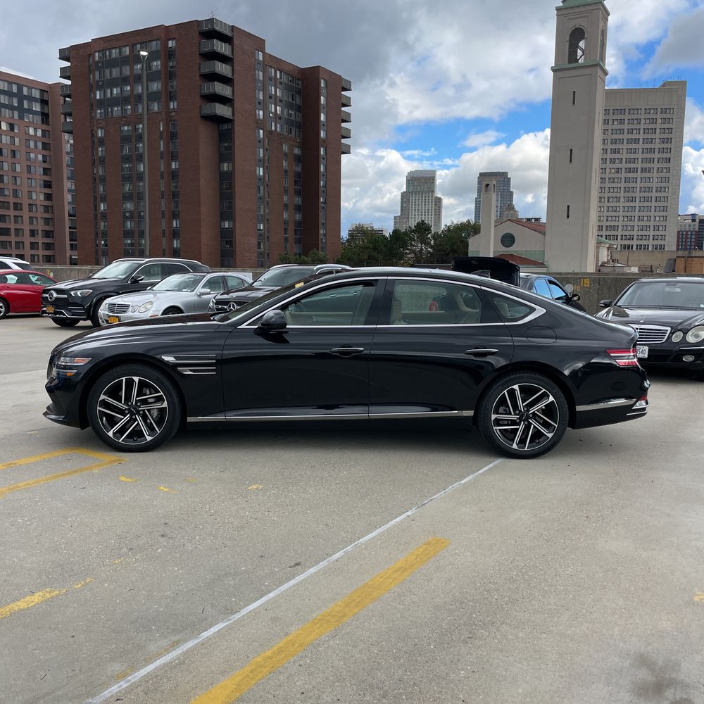 2025 Genesis G80 2.5T Advanced