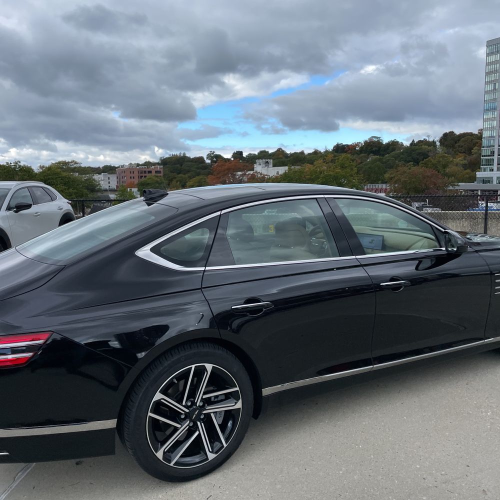2025 Genesis G80 2.5T Advanced