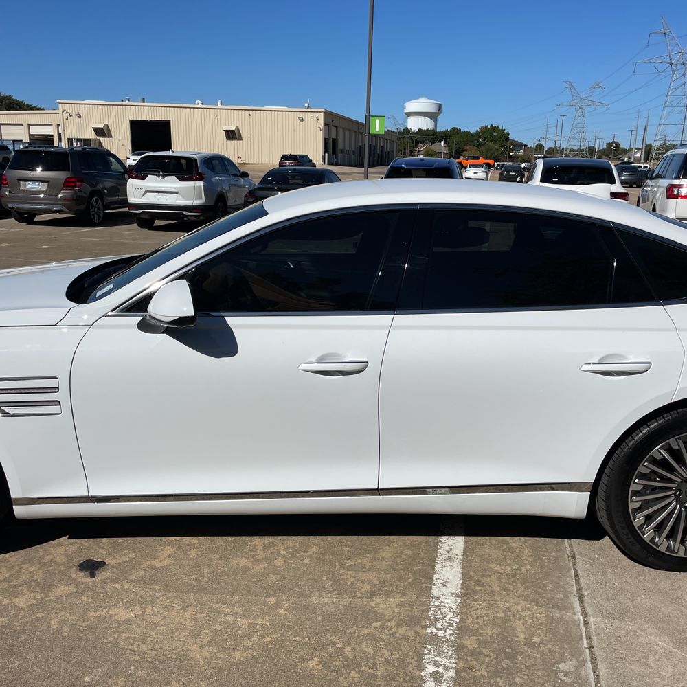 2024 Genesis Electrified G80 Advanced