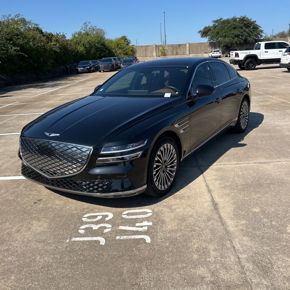 2024 Genesis Electrified G80 Advanced