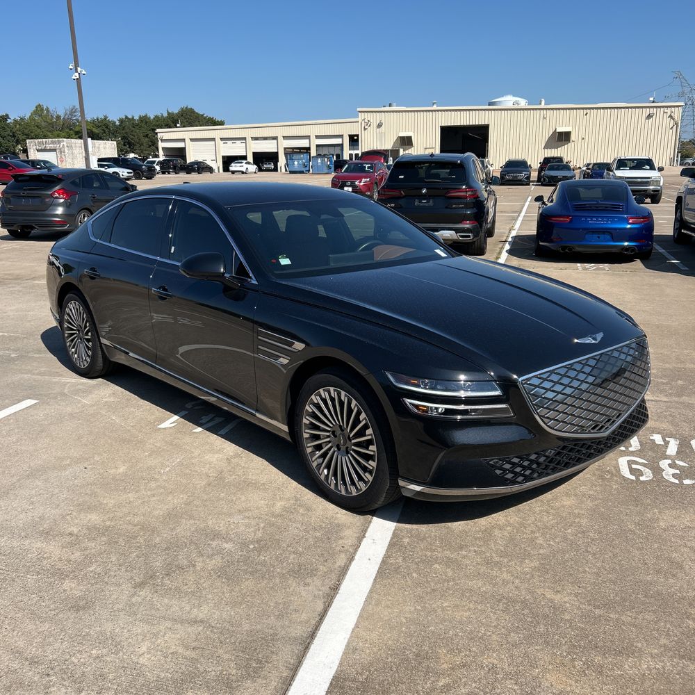 2024 Genesis Electrified G80 Advanced