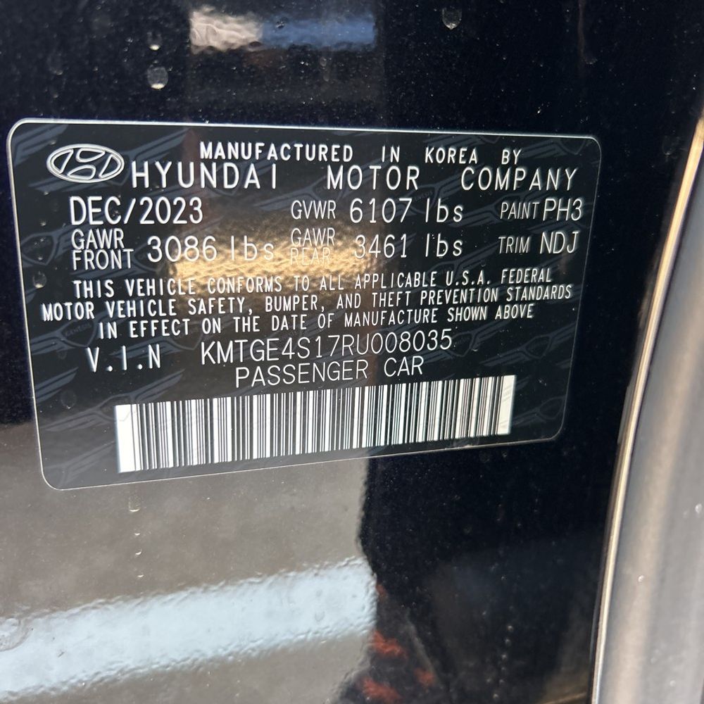 2024 Genesis Electrified G80 Advanced