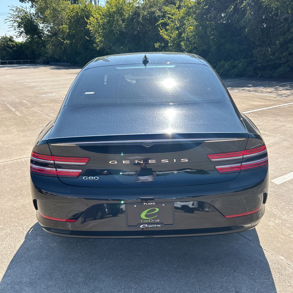 2024 Genesis Electrified G80 Advanced