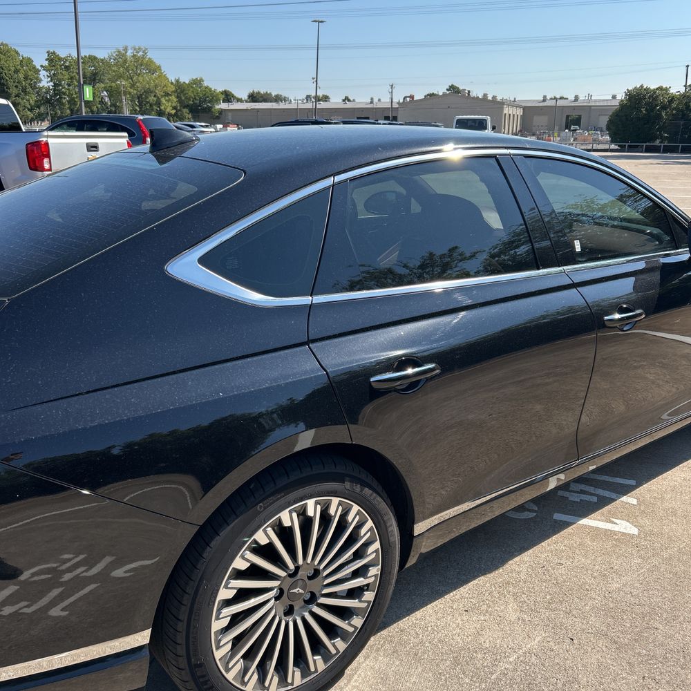 2024 Genesis Electrified G80 Advanced