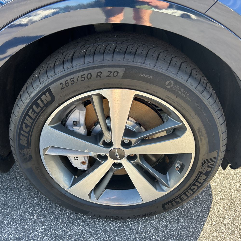 2023 Genesis GV80 2.5T