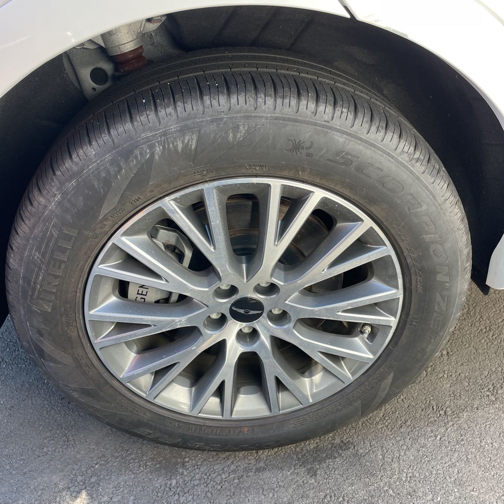 2025 Genesis GV80 2.5T Standard