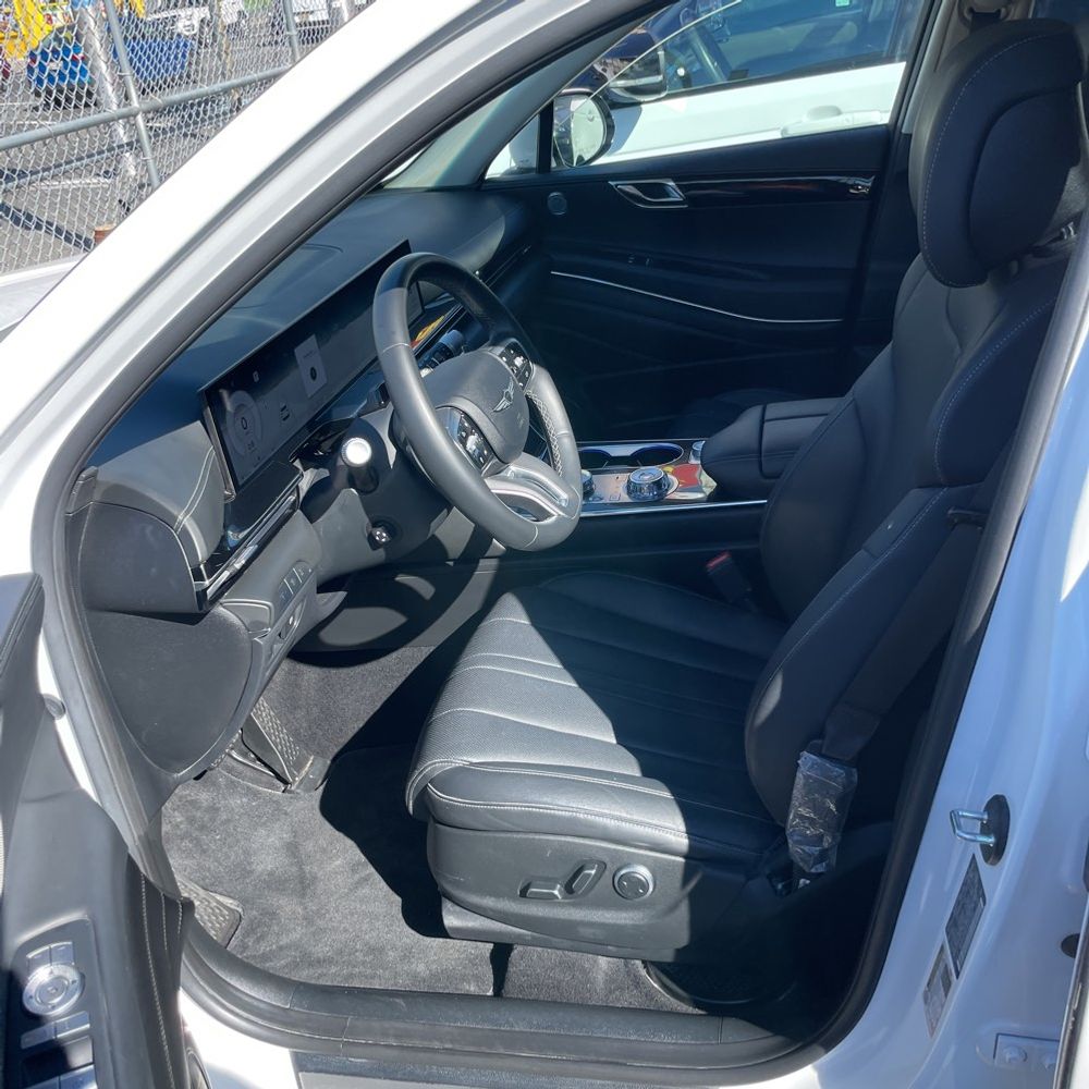 2025 Genesis GV80 2.5T Standard