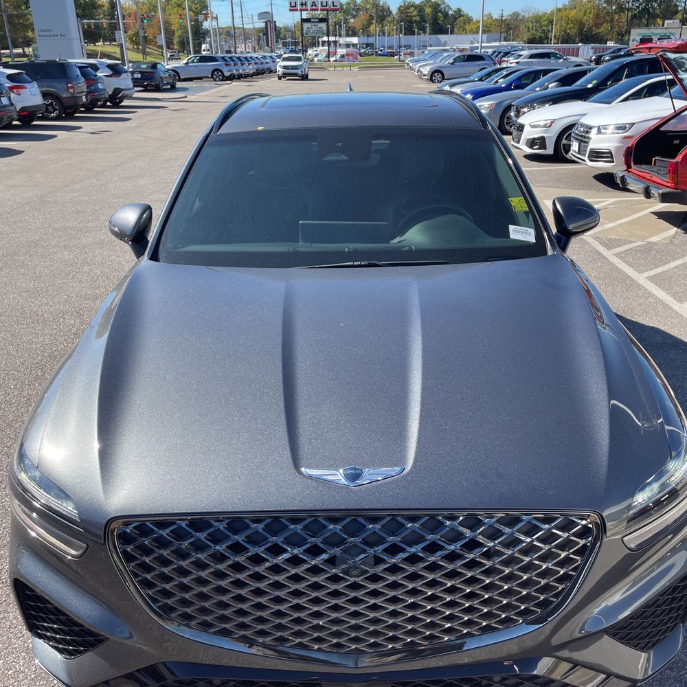 2023 Genesis GV70 2.5T Standard