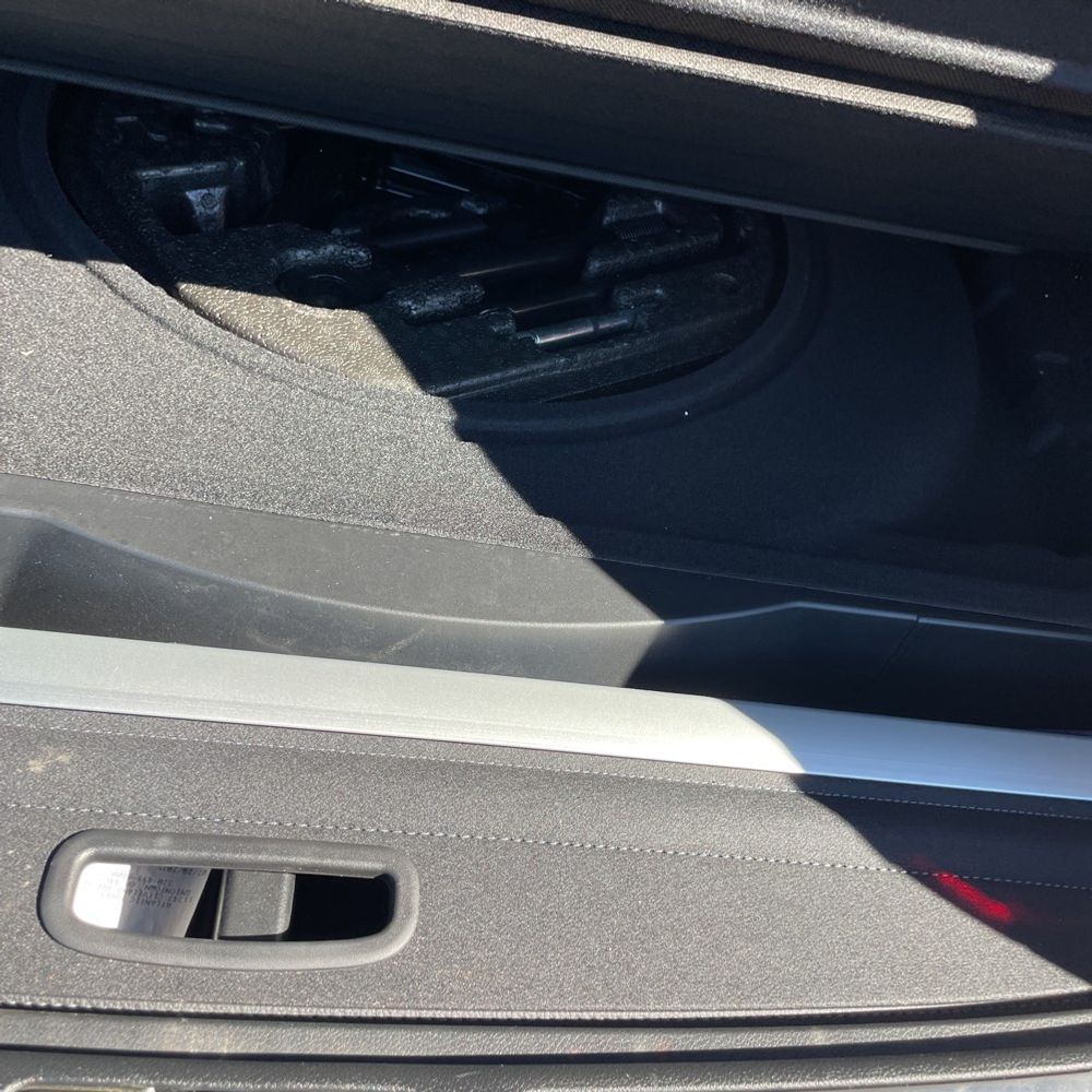 2023 Genesis GV70 2.5T Standard
