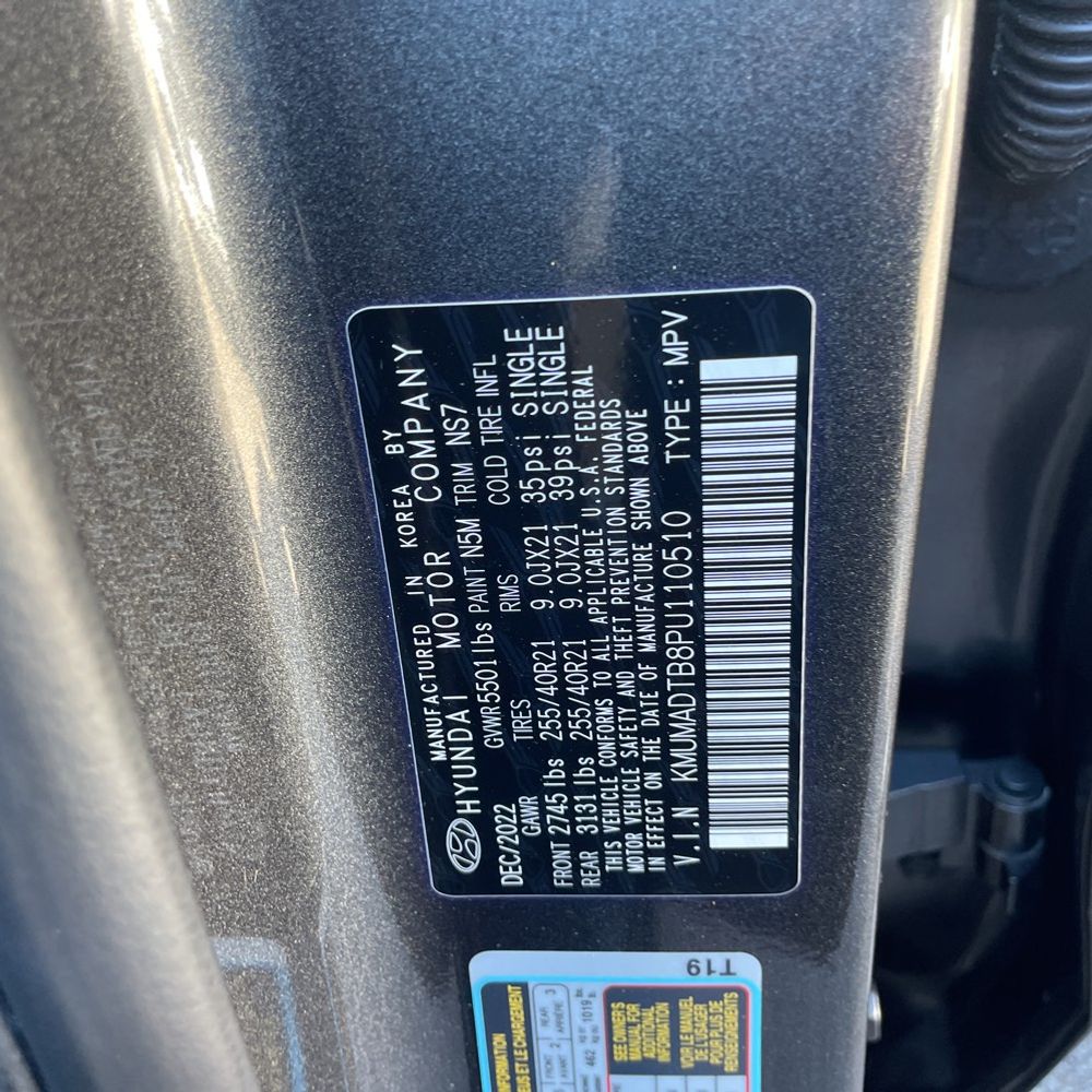 2023 Genesis GV70 2.5T Standard