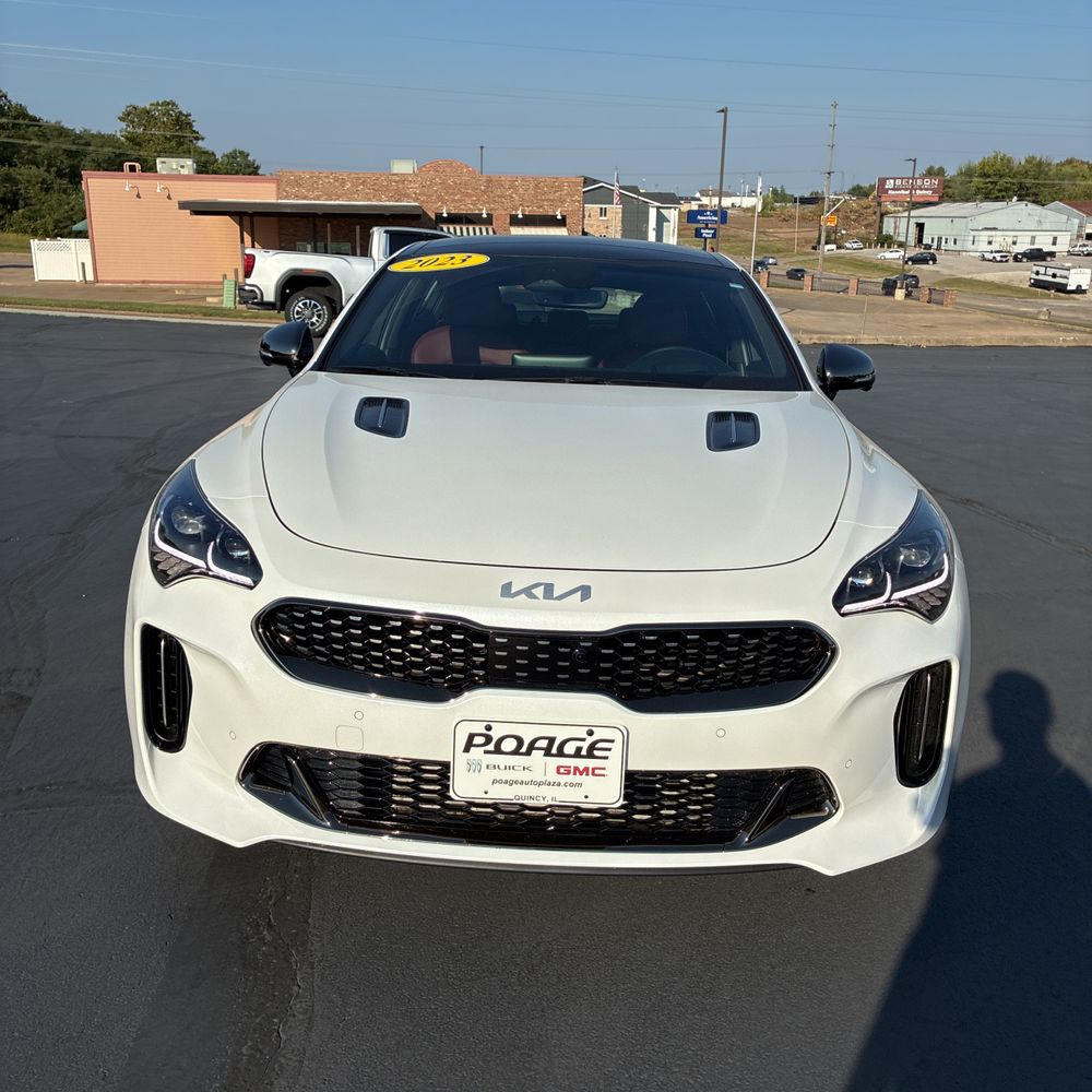 2023 Kia Stinger GT2