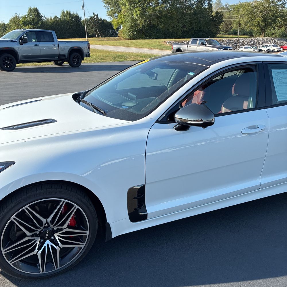 2023 Kia Stinger GT2