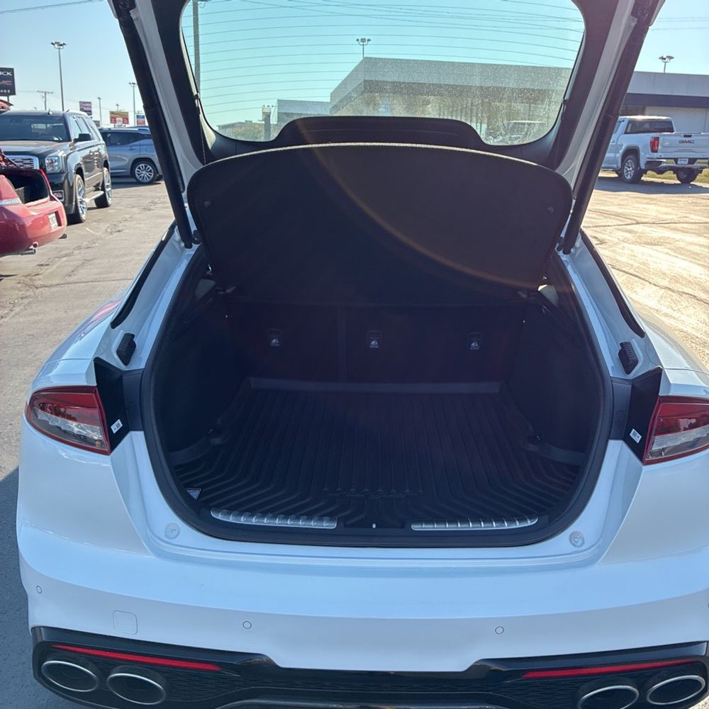 2023 Kia Stinger GT2