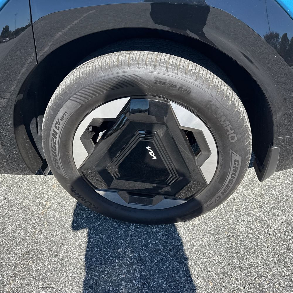2024 Kia EV9 Land