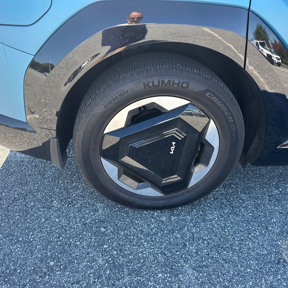 2024 Kia EV9 Land