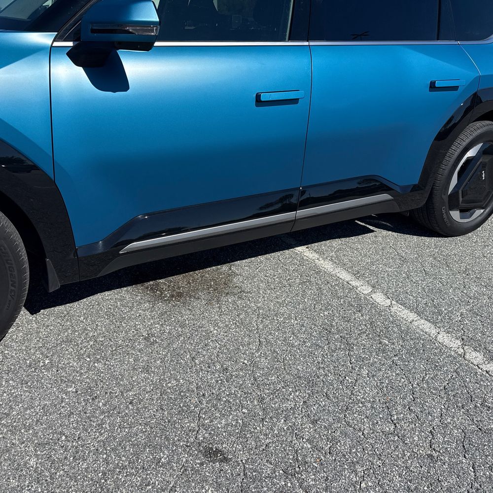 2024 Kia EV9 Land