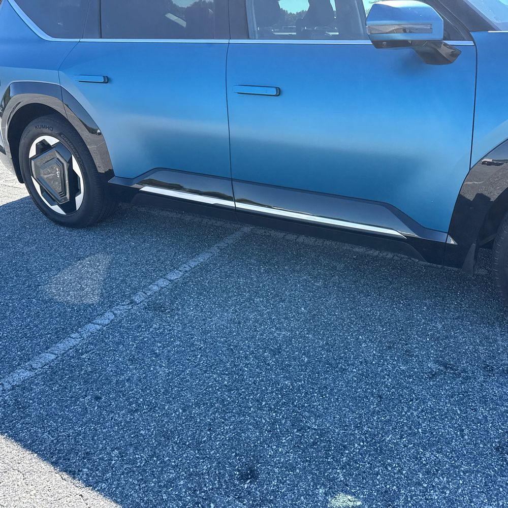 2024 Kia EV9 Land