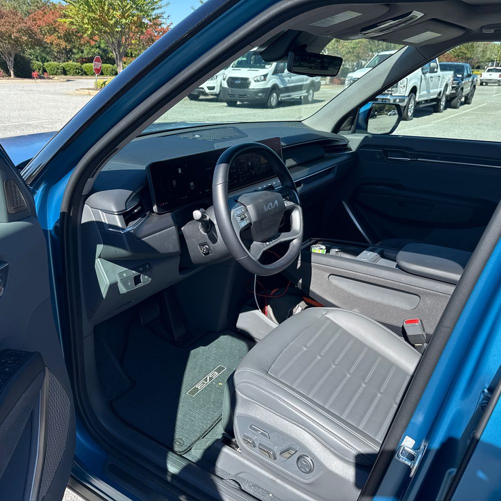 2024 Kia EV9 Land