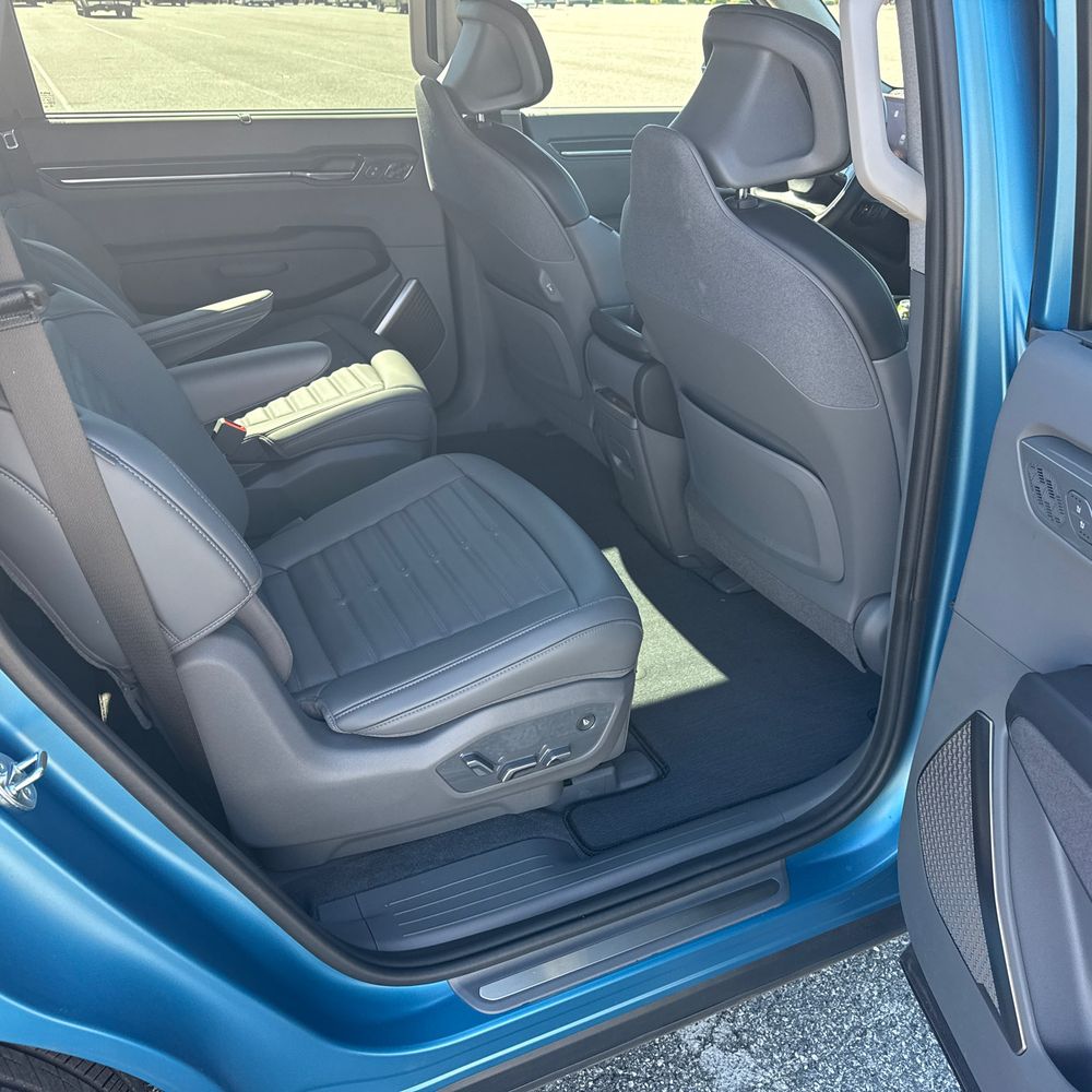 2024 Kia EV9 Land