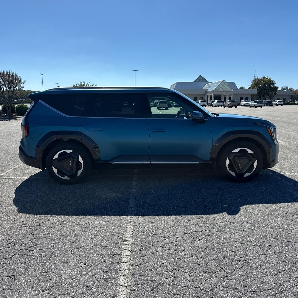 2024 Kia EV9 Land