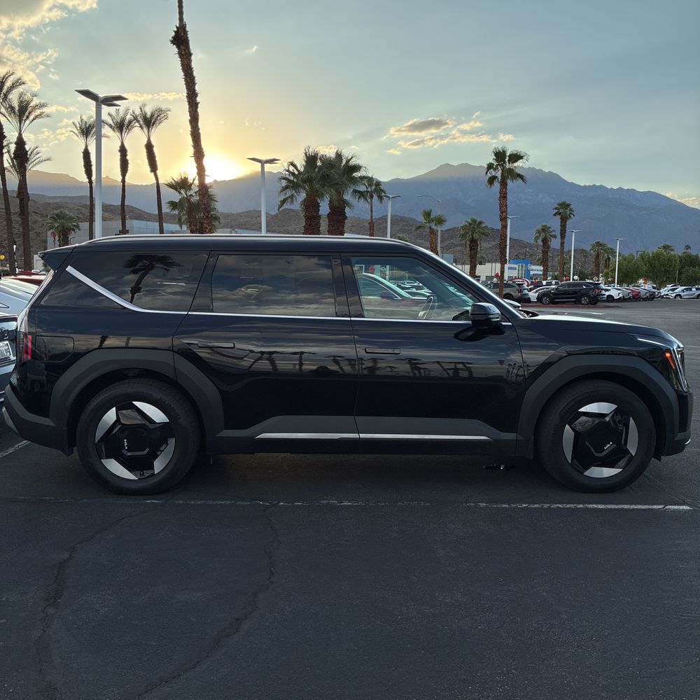 2024 Kia EV9 Wind