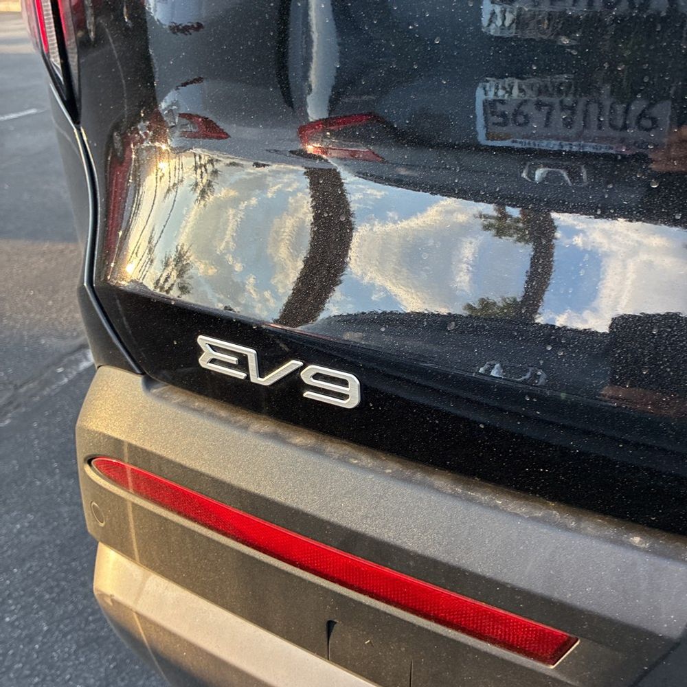 2024 Kia EV9 Wind